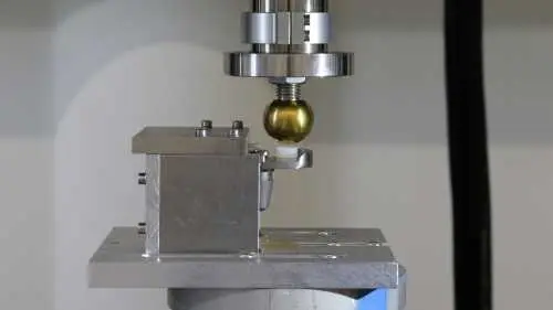 ISO 14879-1 Dauerschwingprüfung Tibiaplateau*