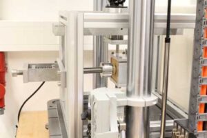 ASTM F2028 Glenoid-Lockerungsprüfung* 