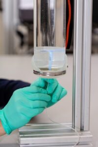 Mechanisches Prüfverfahren Brustimplantate nach ISO 14607:2024