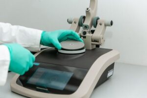 ASTM F 1978 Abriebbeständigkeit von Beschichtungen* 