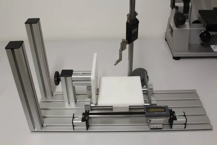 Formstabilität Test für Brustimplantate